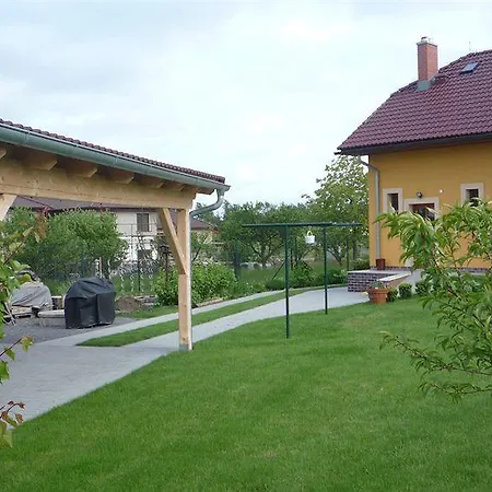 Graf Chýně